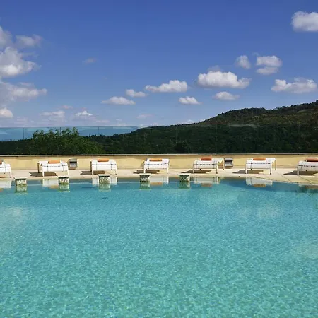 Mercure Petriolo Siena Terme Баньи-ди-Петриоло