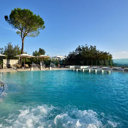 Отель Mercure Petriolo Siena Terme 4*